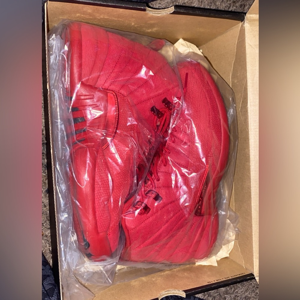 Jordan Retro 12 “Red”